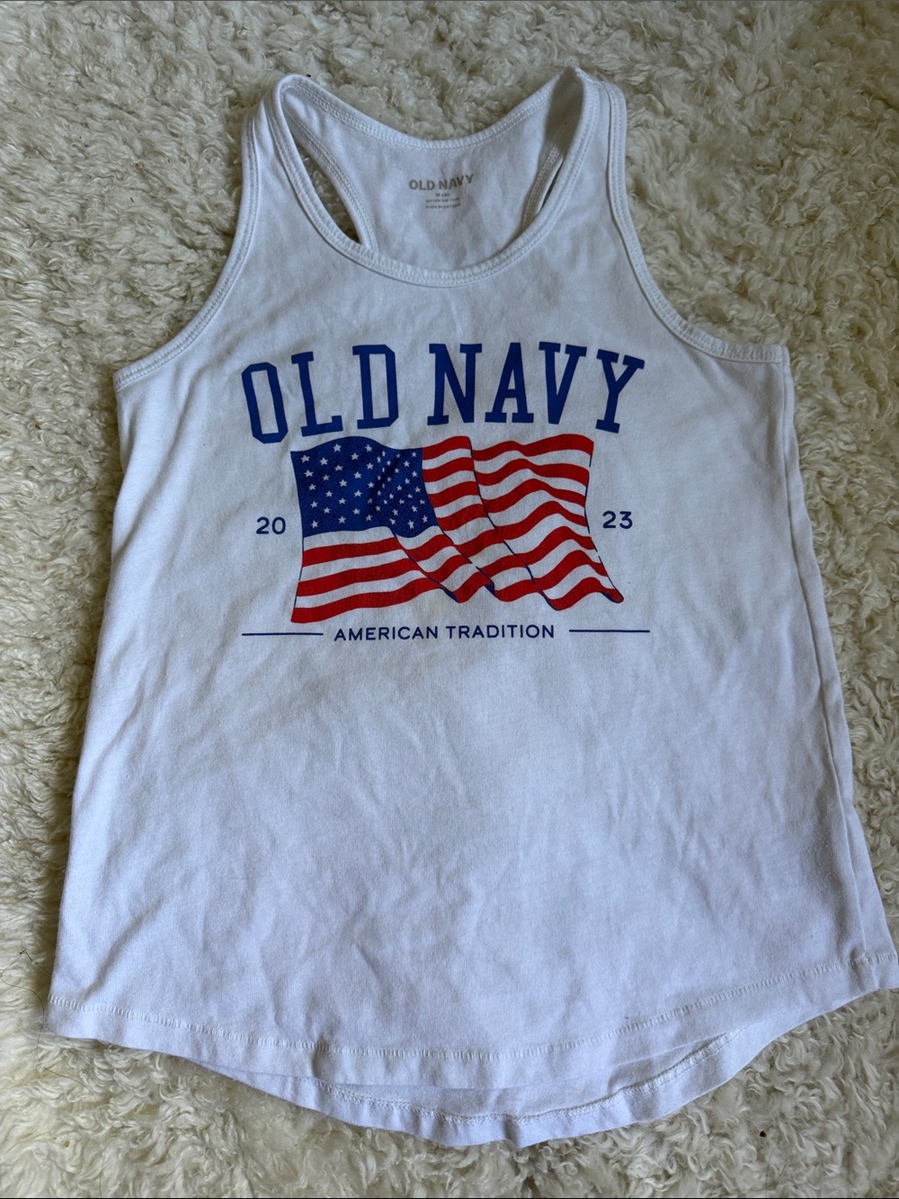 Old Navy Kids White Tank with Blue and Red Flag Graphic M (8)